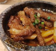 Stone Pot Chicken Feet