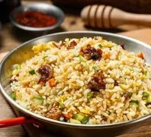 Pineapple Curry Fried Rice