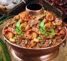 Pork Tail Hot Pot