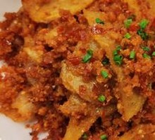 Stir-Fried Potato Slices with Pickled Chili