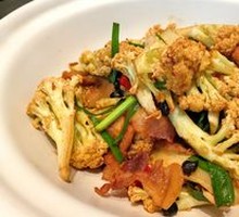 Clay Pot Organic Cauliflower