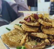 Dry-fried Tofu Skin with Chili