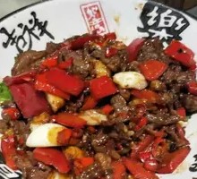 Stir-Fried Beef with Yellow Onion
