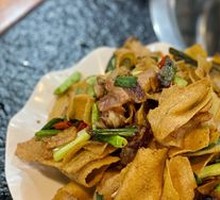 Preserved Meat with Dried Tofu Noodles