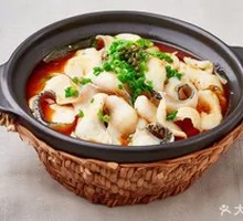 Black Fish Slice in Clay Pot