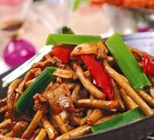 Spicy Tea Tree Mushroom Hot Pot