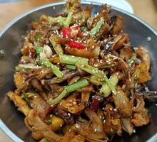 Spicy Pot-Steamed Chicken