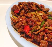 Stir-Fried Beef with Yellow Onion