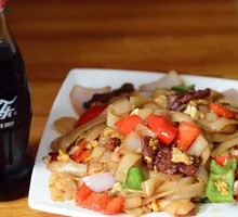 Beef Stir-Fried Rice Noodles