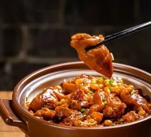 Ancient Method Yellow Bean Stewed Pig's Hoof