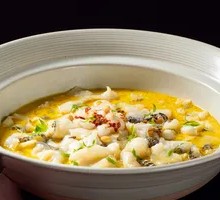 Sour Cabbage Fish Soup