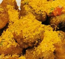 Golden Sand Garlic Pork Ribs