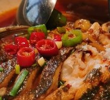 Stewed Wuchang Fish in Clay Pot