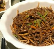 Green Pepper and Tofu Skin Shredded Pork