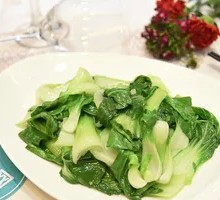 Garlic Stir-Fried Baby Bok Choy