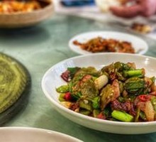 Dried Lettuce Stir-fried with Preserved Pork