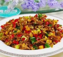 Wild Pepper Stir-fried Chicken Offal