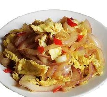 Scrambled Eggs with Onion