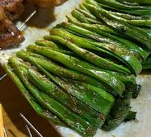 Chives Pan-Fried Dumplings