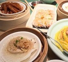 Crab and Shrimp Fried Rice with Egg