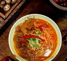 Xiangyang Spicy Beef Offal Noodles