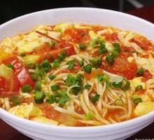 Tomato and Egg Noodles