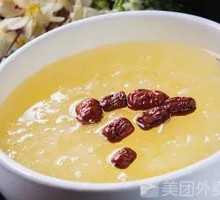 Red Date and Tremella Soup