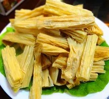 Fermented Bamboo Skin Shrimp Roll