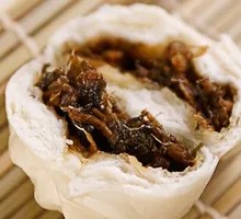 Preserved Vegetable Braised Pork Buns