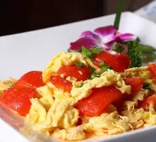 Tomato and Egg Stir-Fry
