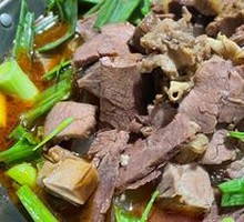 Tu's Spicy Offal Delight