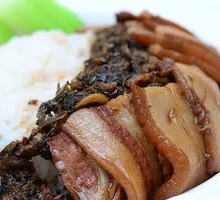 Preserved Vegetable Braised Pork Rice
