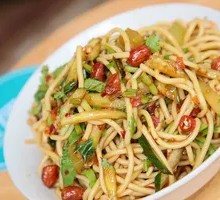 Full-Ingredient Cold Noodles