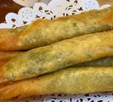 Handmade Shepherd's Purse Spring Rolls