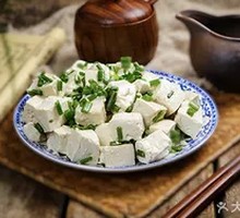 Tofu with Scallion Salad