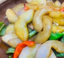 Earthen Pot Stewed Old Cucumber
