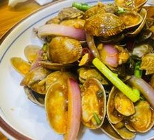 Stir-fried Clams with Scallion and Ginger