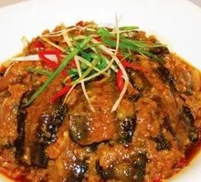 Steamed Eel with Rice Flour