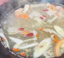 Pork Skin and Lamb Hot Pot