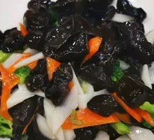 Bamboo Shoot and Black Fungus Stir-fry