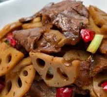 Braised Lotus Root and Pork Belly Baozi Rice