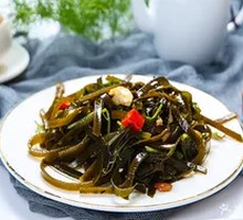 Pork Bone and Kelp Soup