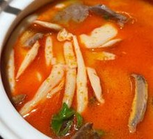 Spicy Beef Tom Yum