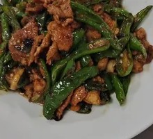 Camphor Pepper Stir-Fried Pork