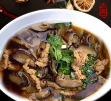 Shiitake Mushroom and Pork Noodles