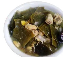 Pork Rib and Kelp Soup