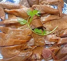Braised Chicken with Spicy Sauce