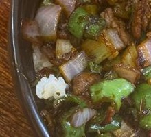 Scallion Stir-Fried Beef Claypot Rice