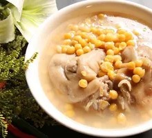 Pork Trotter and Soybean Soup