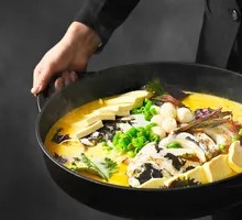Stewed Fish Head with Fish Balls